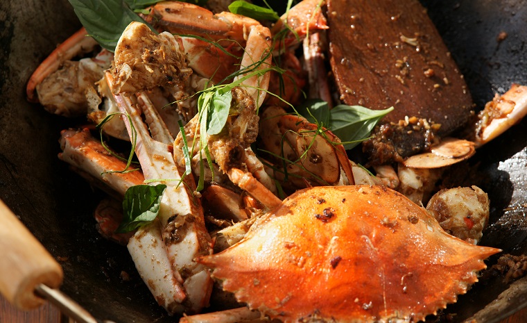 Stir-Fried Blue Swimmer Crabs with Tamarind & Coconut